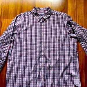 Men’s performance Vineyard Vines shirt